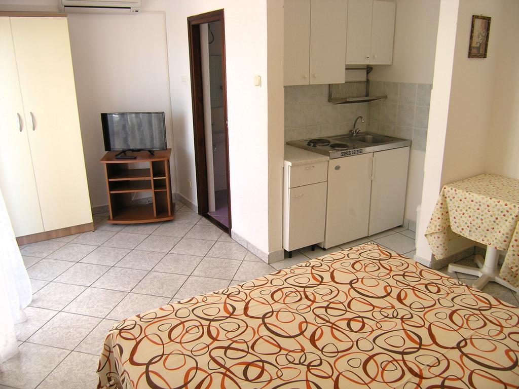 Apartments Murgic Krk Town Exterior photo